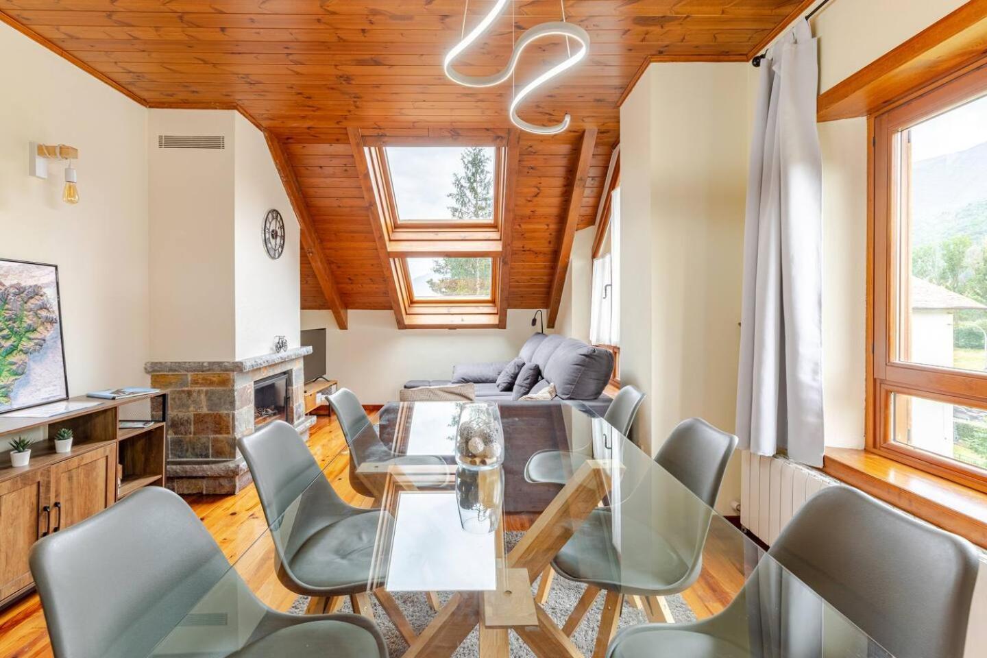 Family Attic Esterri Esterri D'Aneu Εξωτερικό φωτογραφία