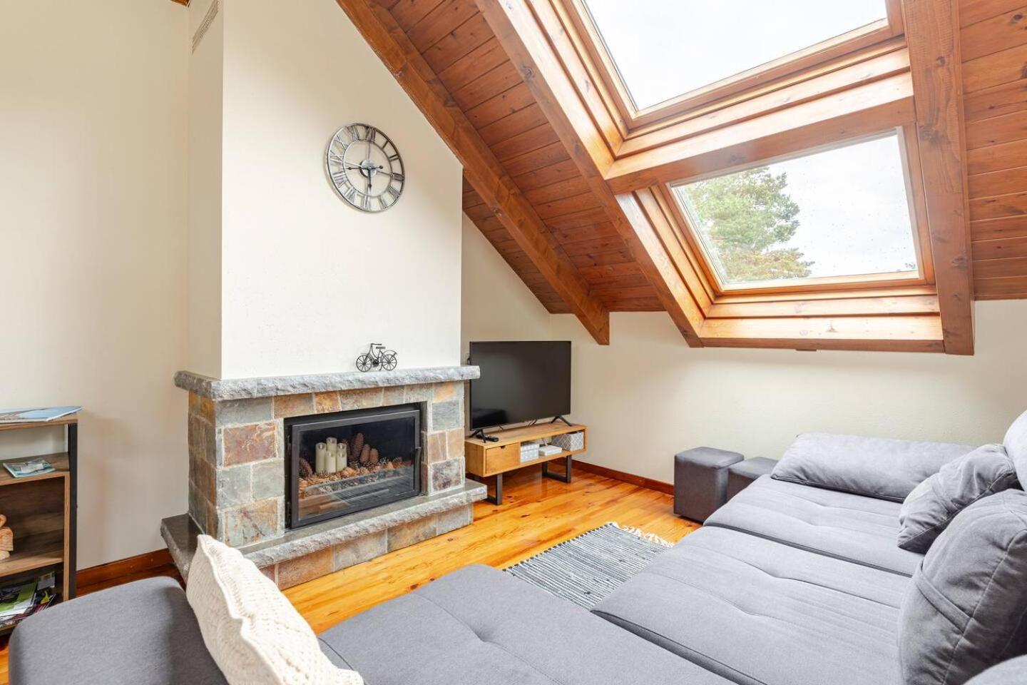 Family Attic Esterri Esterri D'Aneu Εξωτερικό φωτογραφία