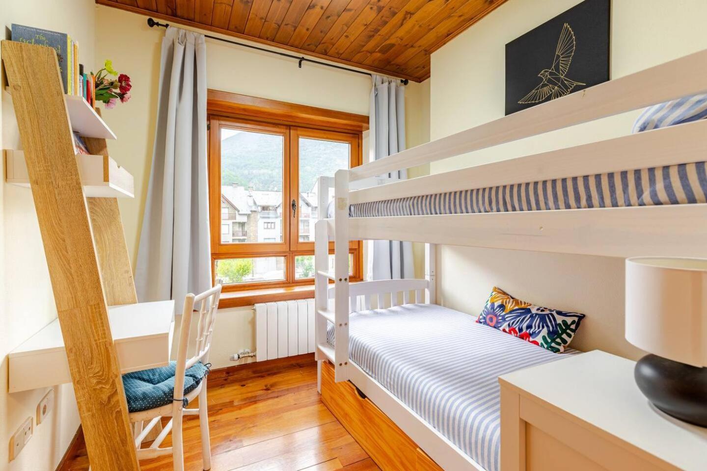 Family Attic Esterri Esterri D'Aneu Εξωτερικό φωτογραφία